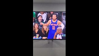 Woman caught the spotlight at game for her unique show of admiration towards player Jalen Brunson