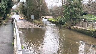 Vehicles vs Deep Water | Flooded Ford | Rufford Ford