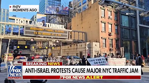 Palestinian Protesters Block Traffic In New York City