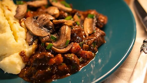 SABOR FRANCÊS EM CASA: RECEITA DE BOEUF BOURGUIGNON INCRÍVEL | CULINÁRIA DESCOMPLICADA