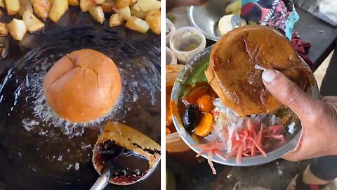 Bahubali Fruit Burger ! Indian Street Food