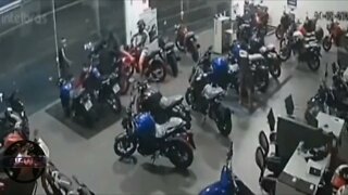 7 Motos Foram Furtadas Em Loja Em São Bernardo Do Campo { VÍDEO DO fURTO }