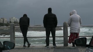 SOUTH AFRICA - Cape Town - Wintry weather in Cape Town (Video) (Q5s)