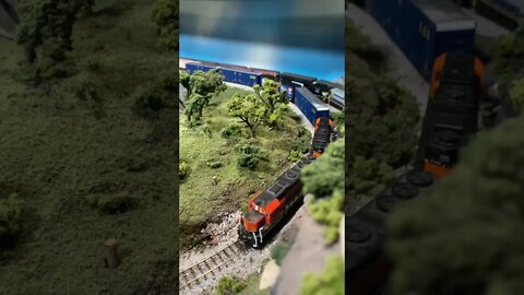 N scale GP40 with sound