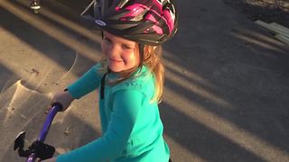 Adorable Little Girl’s Bike Fail