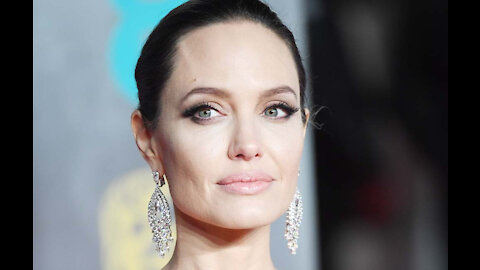 Angelina Jolie: her mother taught her to be 'warm and gentle' with her children