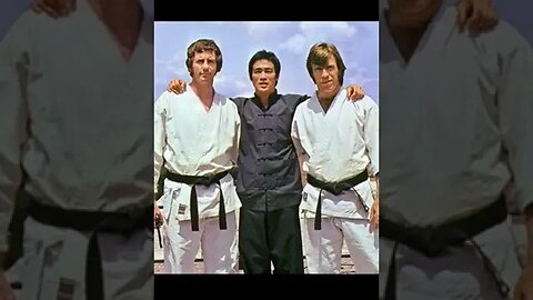Bruce Lee with his friends #brucelee
