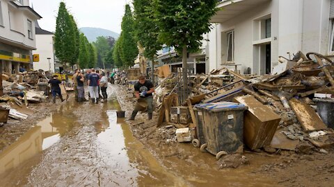 Apocalyptic flood hits germany