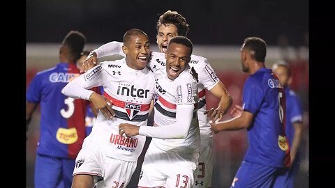 Gol de Bruno Alves - São Paulo 1 x 0 Paraná - Narração de Fausto Favara