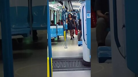Awesomeness Montreal Metro #viralvideo #train #montreal #travel #station