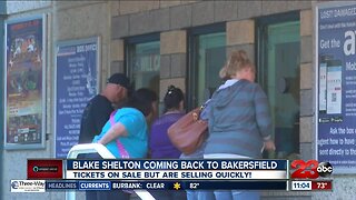 Blake Shelton Coming Back to Bakersfield
