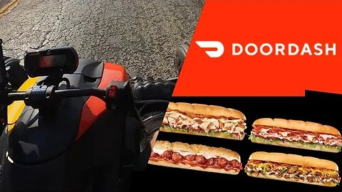 DoorDash on a #ryker dropping off the Sammich