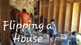 Bringing the Neals Homestead to Town: Flipping a House