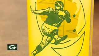 Sports memorabilia expert visits Green Bay