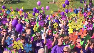 Sisters cope with father's Alzheimer's