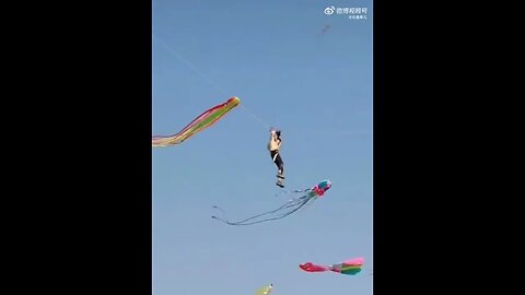 Man sent flying into air by big kite #viral #trending