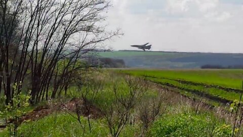 Ukrainian Su-24 Fencer Flyby During Bombing Run