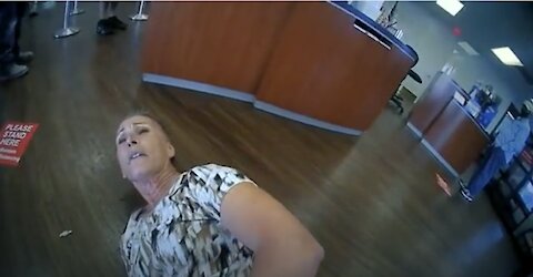 VIDEO: Woman Arrested for Refusing to Wear Face Mask at TEXAS Bank