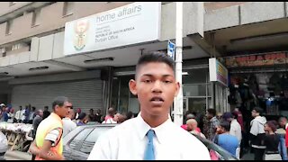 SOUTH AFRICA - Durban - Queues outside Home Affairs (Video) (d7U)