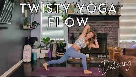 Twisty Yoga Flow for Detoxing the Body || Yoga with Twists || Yoga with Stephanie