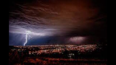 EPIC lightning in Sioux Falls, South Dakota!
