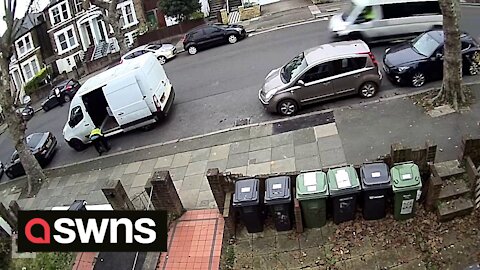 Shocking moment UK delivery driver appears to dump Christmas parcels on roadside