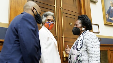 House Committee Advances Bill To Study Slavery And Reparations