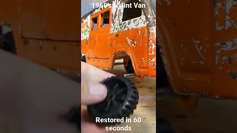 1960's Nylint Uhaul van restored in 60 seconds!