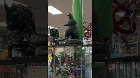 Brad’s Toys and Collectibles in Las Vegas! Star Wars, Godzilla, Aliens, Predator, Comics, Funko POPS