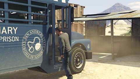 GTA 5 Prison break bus