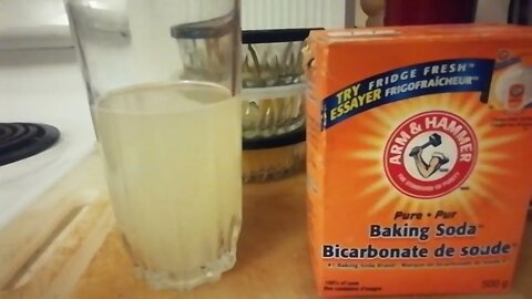 Health tonic or some strange morning ritual? #shortvideo #prepardness #lemon #lemondrink #bakingsoda