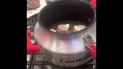 @CanCooker, Inc. cooking up some @Nitschke natural Beef with rice and gravy