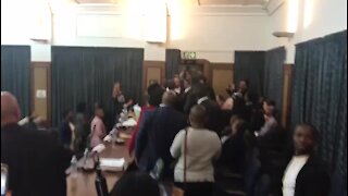 Nelson Mandela Bay special council meeting marred by disruption and scuffle (gdH)