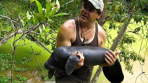 Wildlife Explorer Rusty Johnson from HOTEL AMAZON (Travel Channel)