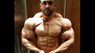 Chemsou Elbey Showing His Amazing Body + Huge Traps!