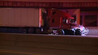 2 people hospitalized after wrong-way crash on I-71