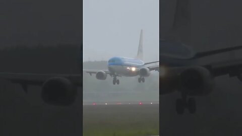 ⛈️ Landing during Storm☔️ #storm #weather #aviation