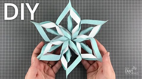 3D PAPER SNOWFLAKES DIY USING GLITTER PAPER | How To Make Paper Snowflakes | Christmas Decorations