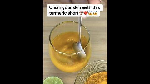 Clean your Skin with this lemon 🍋 turmeric 🫚 Water.
