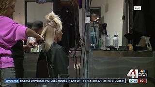 Salon workers struggle to get unemployment