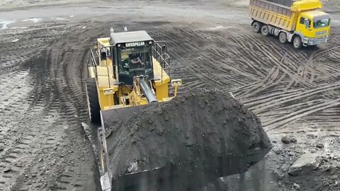 Huge Caterpillar 992G Wheel Loader Loading Coal On Trucks - Sotiriadis/Labrianidis Mining Works-8