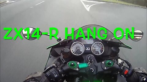 ZX14-R Takes Off At Lights