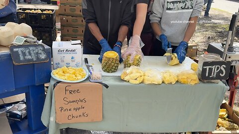 How do they cut and prepare pineapple? #pineapple #foodie #food #foodporn #foodphotography