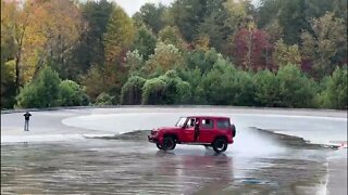 Whistlindiesel spins G wagon in water #shorts