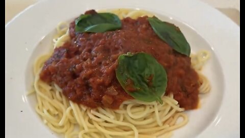 Cooking with Chef Steve: Basil Red Sauce
