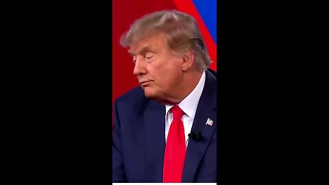 Trump Destroys CNN Reporter in Ukraine vs Russia Debates 🇷🇺 🙄