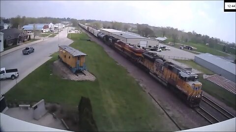 WB UP Manifest with KCS and NS Units at Belle Plaine, IA on May 10, 2022 #SteelHighway