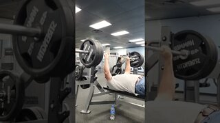 315lbs pause Bench, Crazy 🤪 old man