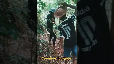 Zé da caça carregou o mamão que Zé dentinho armou pra pegar uma paca