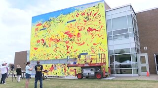 Collaborative effort among artists brings new mural to buffalo